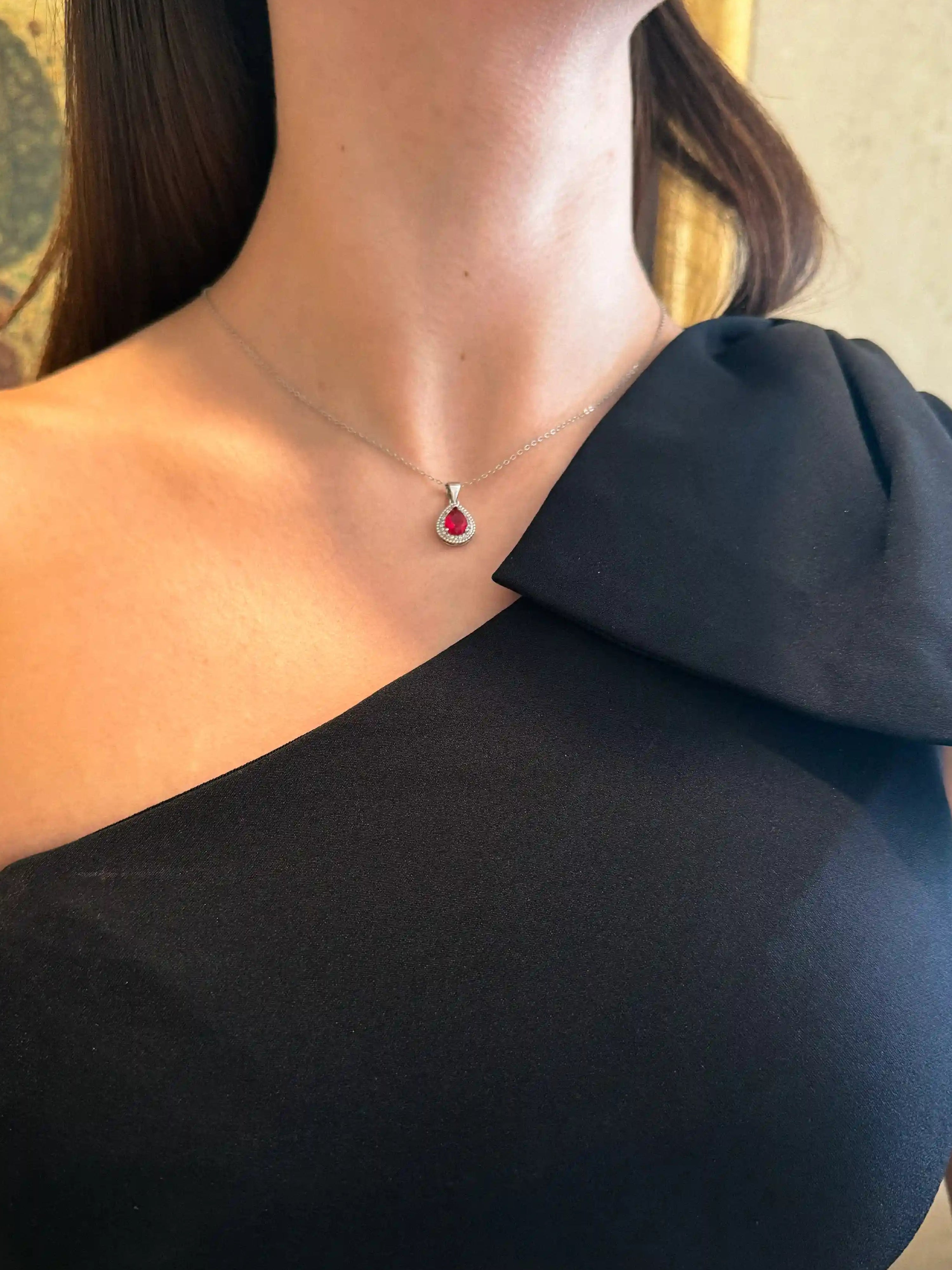 Velvet Crimson Necklace