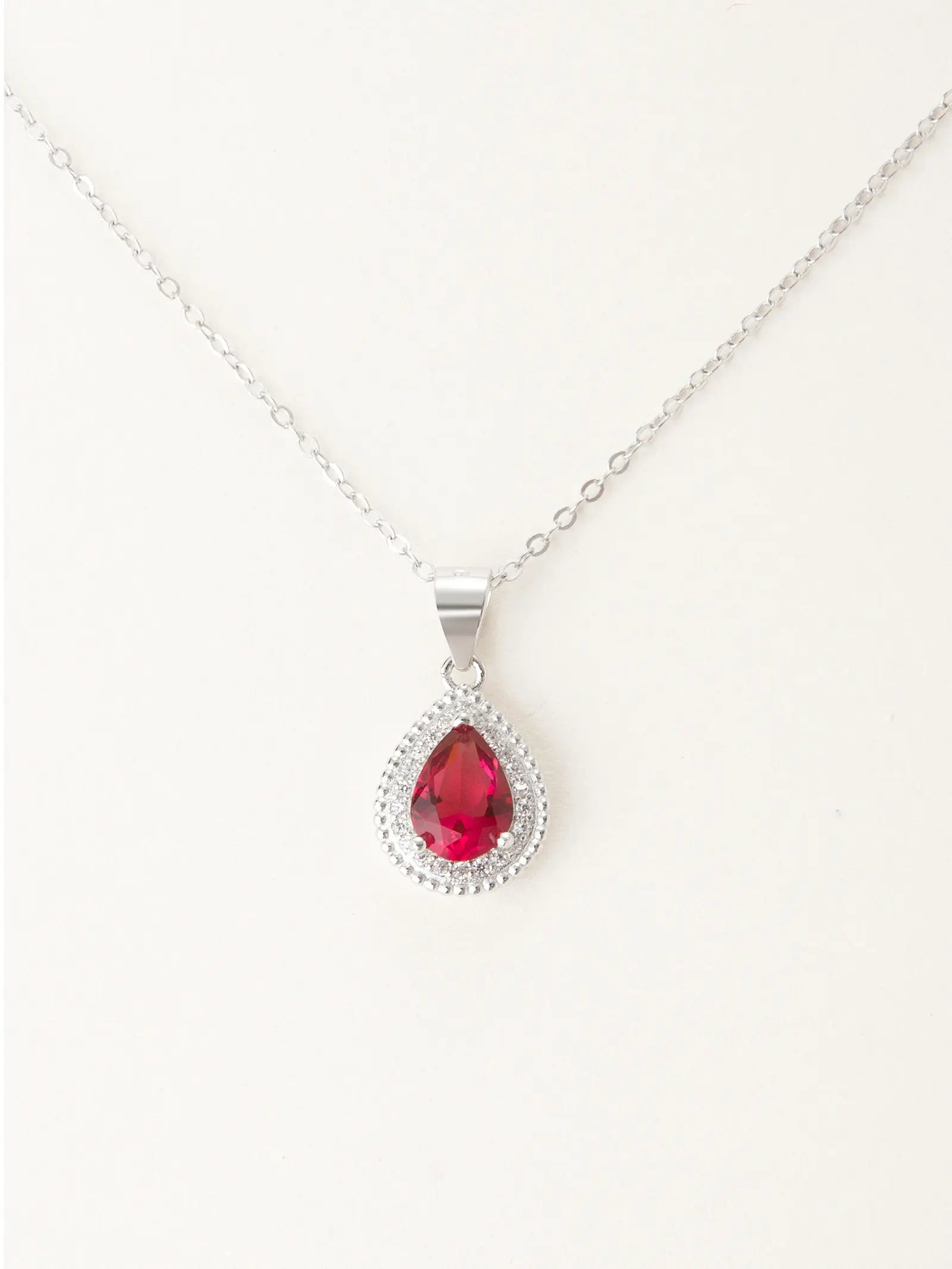 The Velvet Crimson Necklace